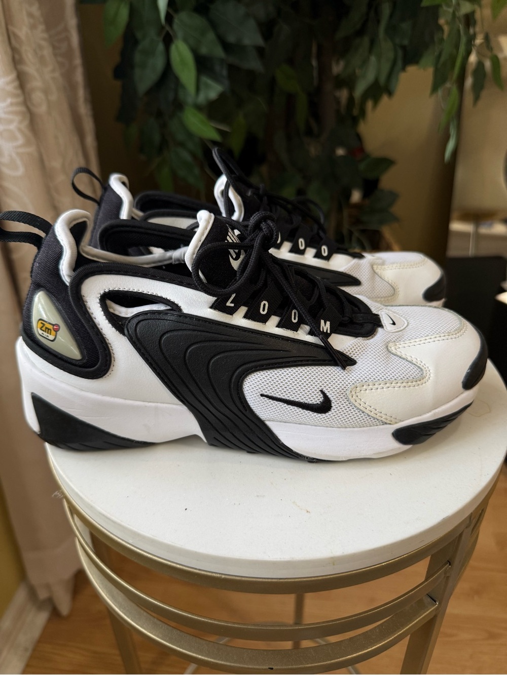 Nike Zoom 2K Women’s Size 7.5 White Black Sneakers AO0354-100 Y2K